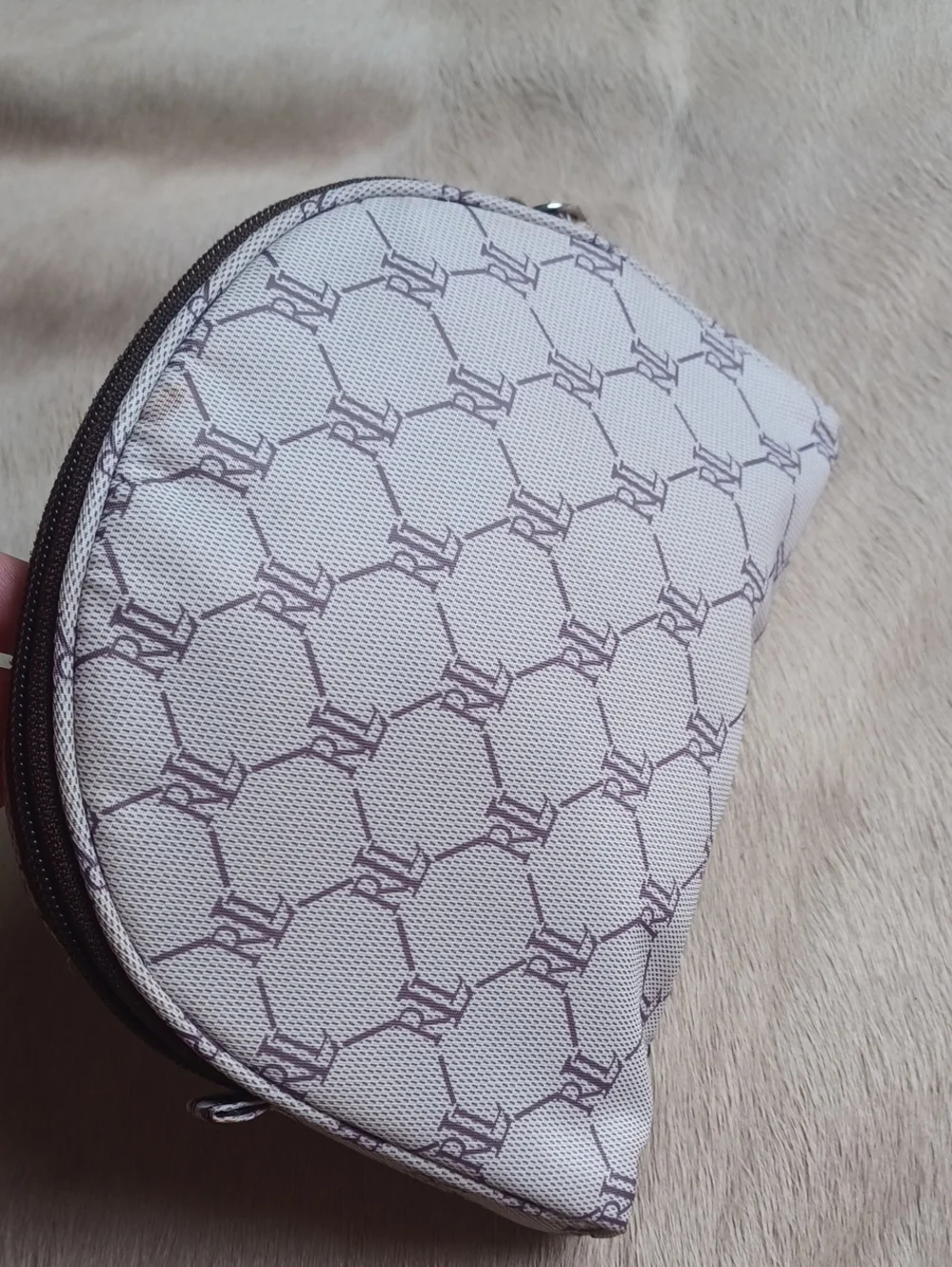 Ralph Lauren Cosmetic Bag - Picture 5 of 14
